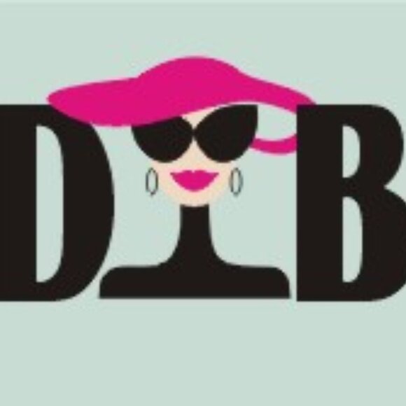 Set of 2 GUCCI bags: Strawberry Wristlet๐ & pink MARMONT Matelasse camera bag๐ - Picture 1 of 15